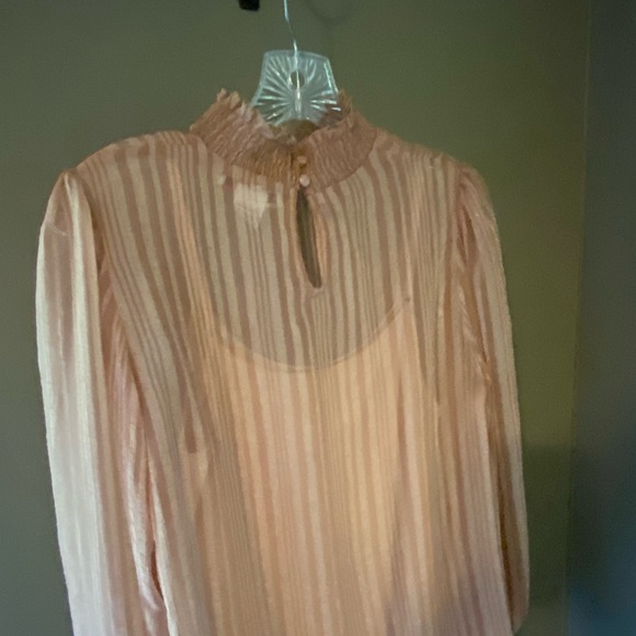 Pinky Mauve blouse with cami lightly attached - Picture 8 of 9